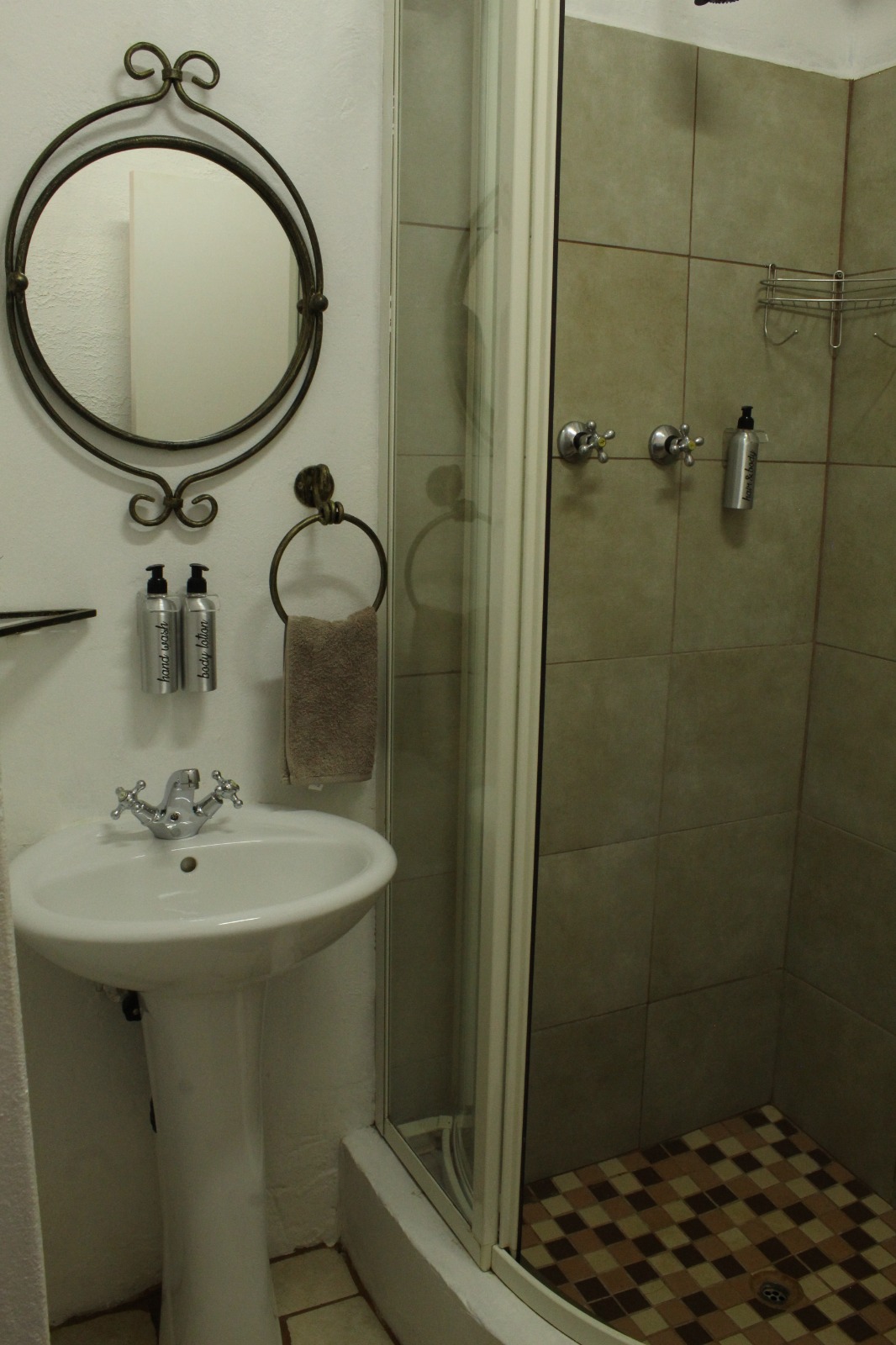 2abecc86-a49a-4abc-a7e2-dd672219e930