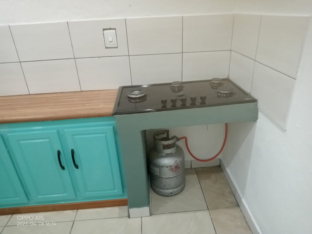 1Beds Apartment Garden Cottage Wilropark Roodepoort To Rent