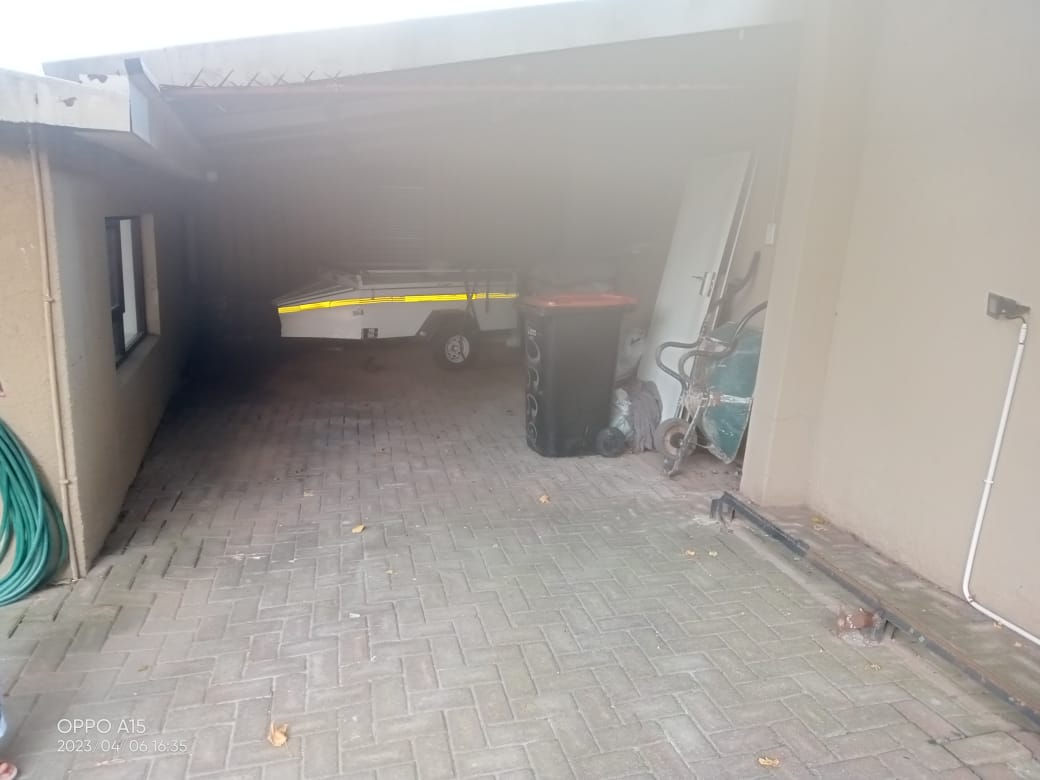 1Beds Apartment Garden Cottage Wilropark Roodepoort To Rent