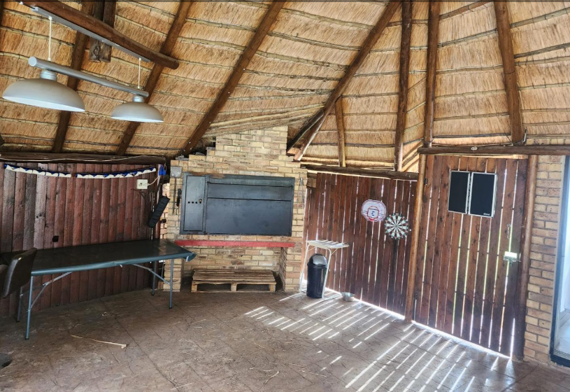 2 Bedroom 2.5 Bathrooms Pet Friendly House Pool Rangeview Krugersdorp