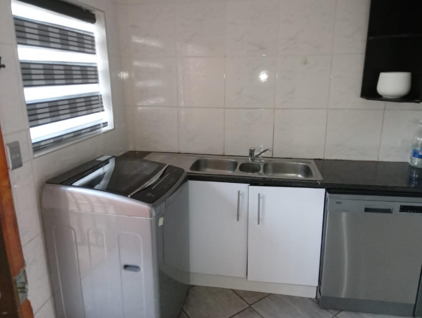 2 Bedroom 2.5 Bathrooms Pet Friendly House Pool Rangeview Krugersdorp