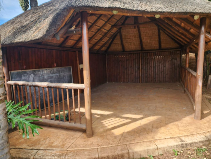 2 Bedroom 2.5 Bathrooms Pet Friendly House Pool Rangeview Krugersdorp